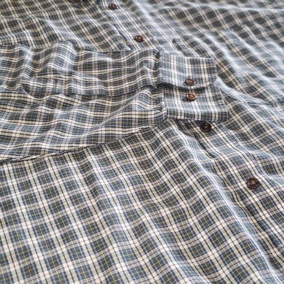 Puritan button down shirt. Flannel like - Picture 3 of 6